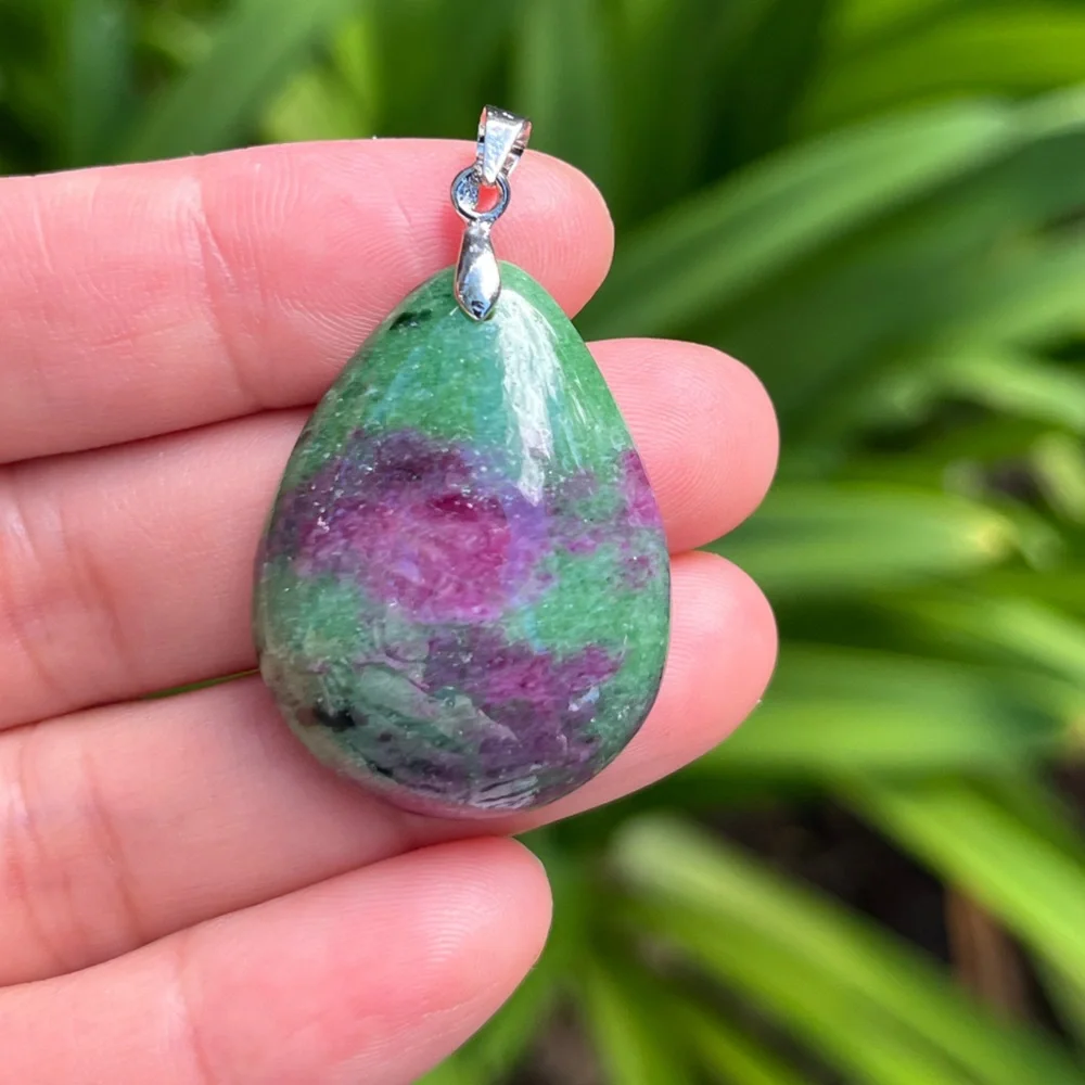 Sterling silver 925‎ stamped ruby zoisite pendant 0058